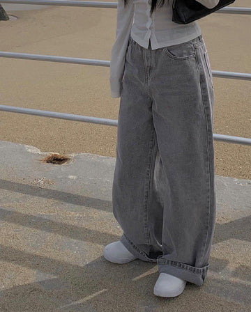 Boarding Grey Wide Denim Pants
